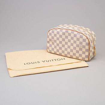 TOILET BAG, "Toiletry Bag" Louis Vuitton.