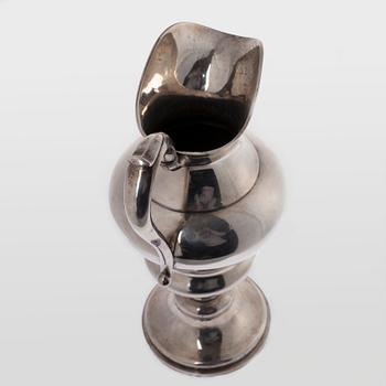 VINKANNA, silver, otydliga stämplar. Vikt 587 g.