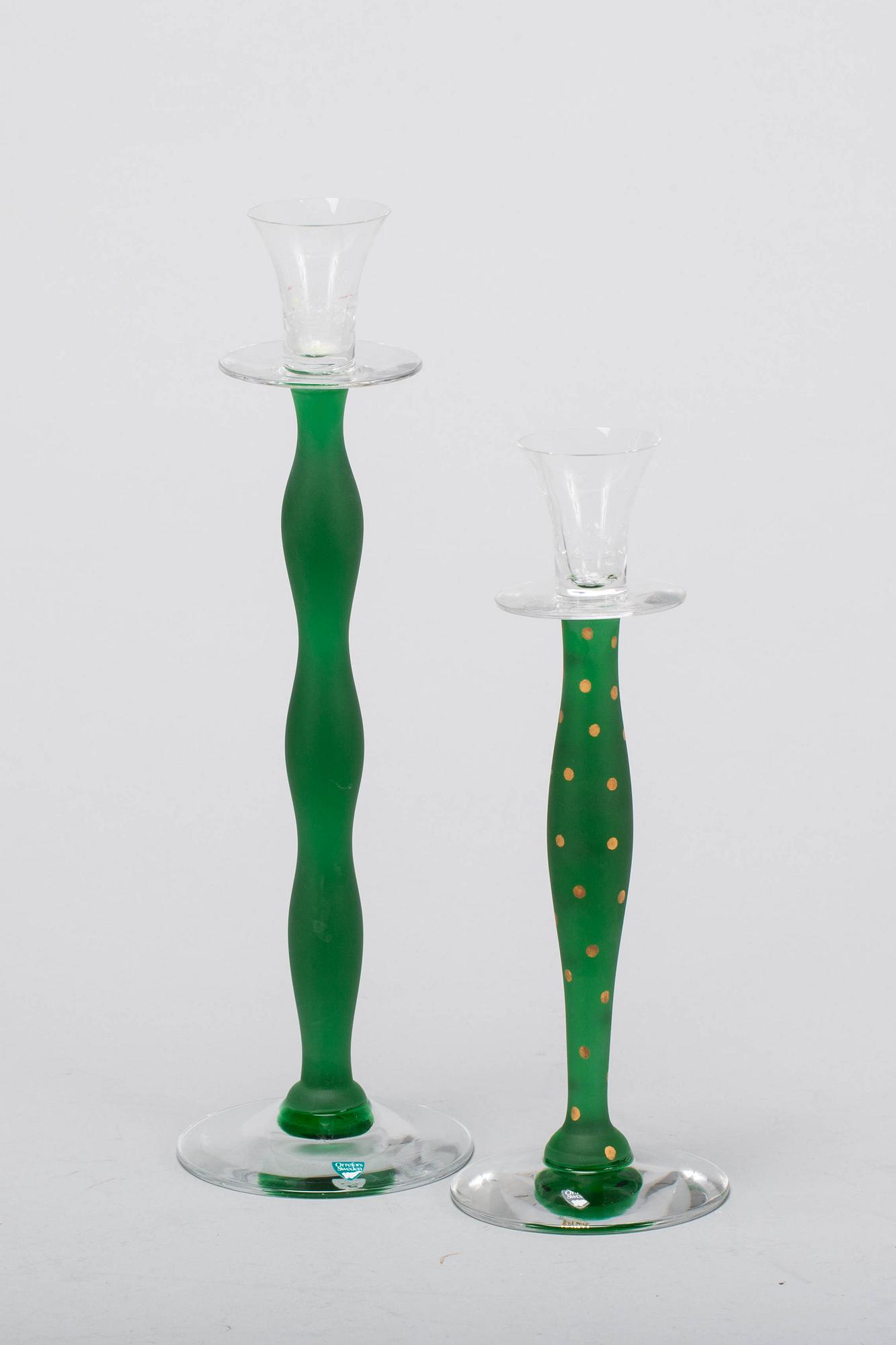 LJUSSTAKAR, 2 st, glas, "Celeste", Anne Nilsson, Orrefors, 1900-talets slut.