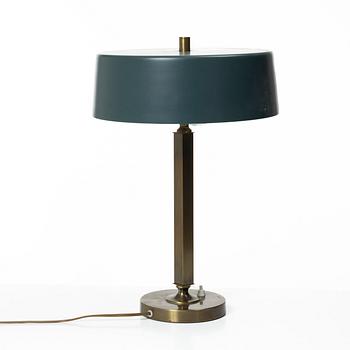 Einar Bäckströms Metallvarufabrik, a table lamp, model 7407, mid-20th century.