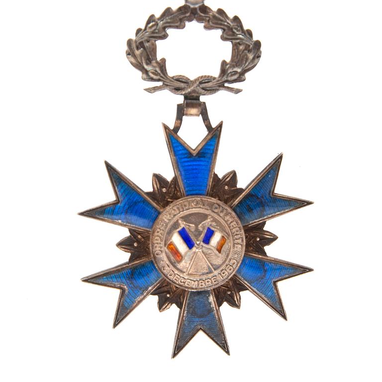 Vasa Order, Sweden, knight's badge, gold 18k. CF Carlman, Stockholm, 1946 and National Order of Merit, France, 1963.