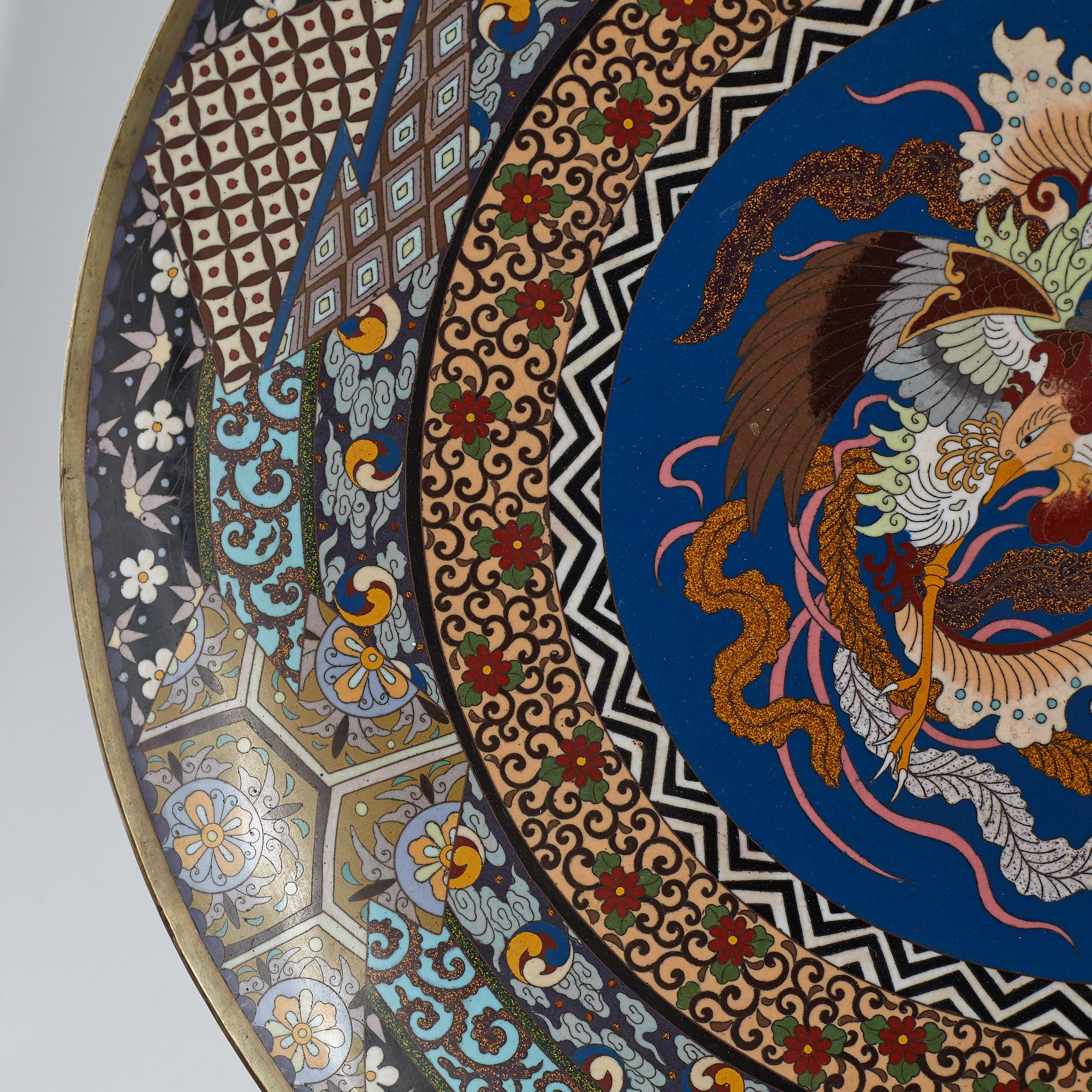 A large Japanese cloisonné dish, 20th century.