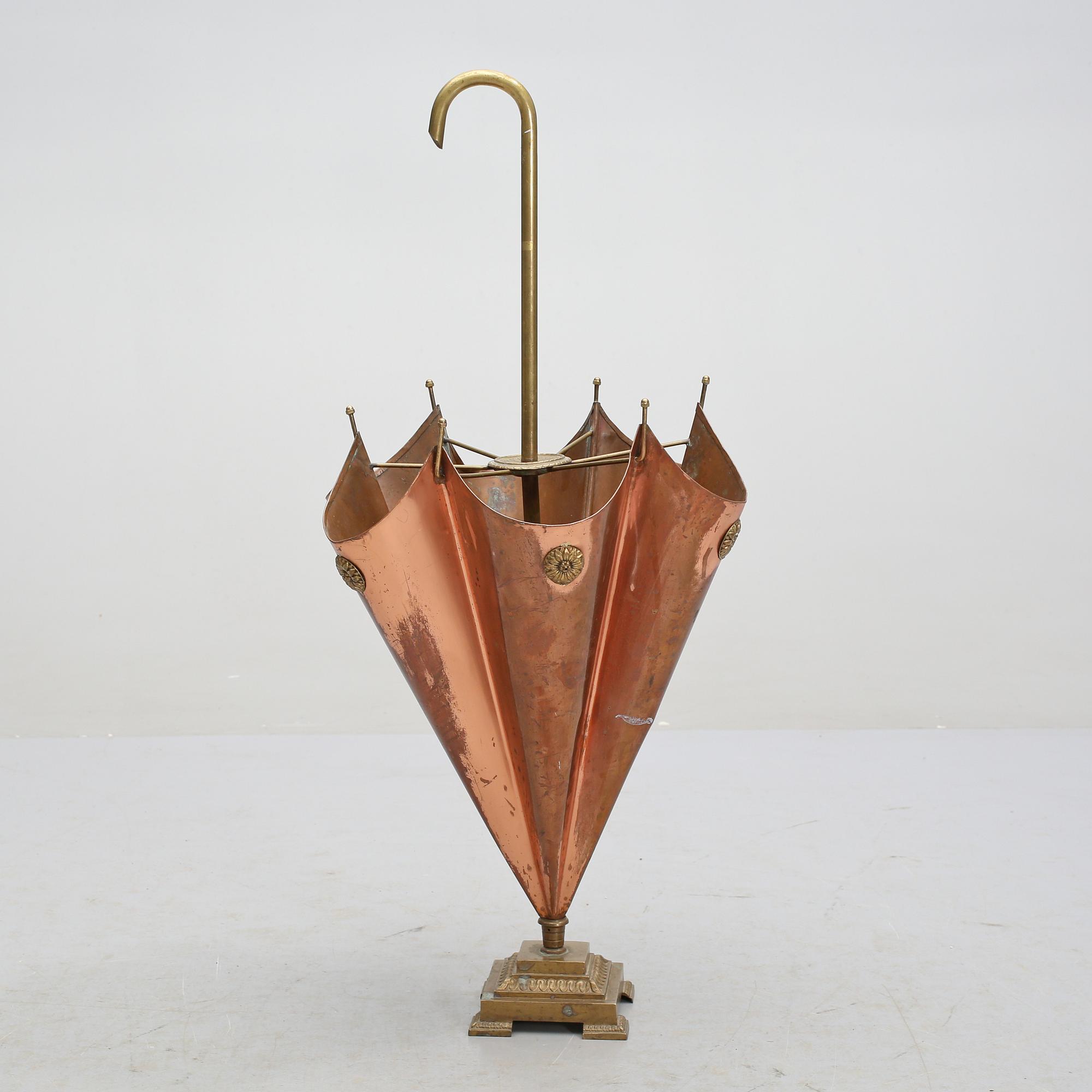 PARAPLYSTÄLL, 1900-talet.