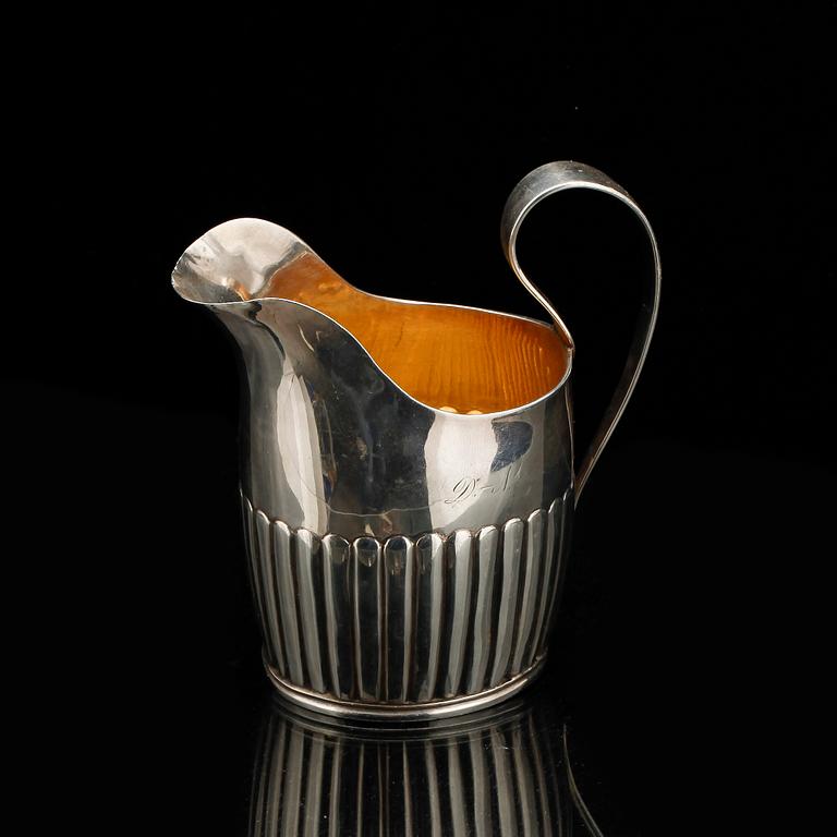 GRÄDDKANNA, silver, Gustaf Folcker, Stockholm, 1828. Vikt ca 130 gram.