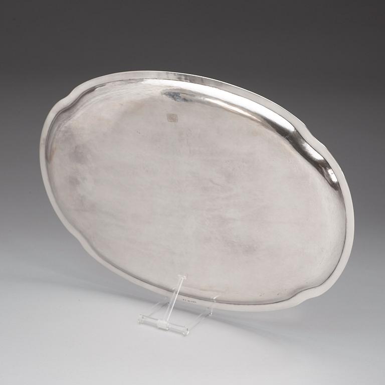 BRICKA, silver, W.A. Bolin, Stockholm 1931, vikt ca 1900 g.