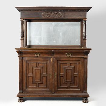 Cabinet, baroque style around the year 1900.