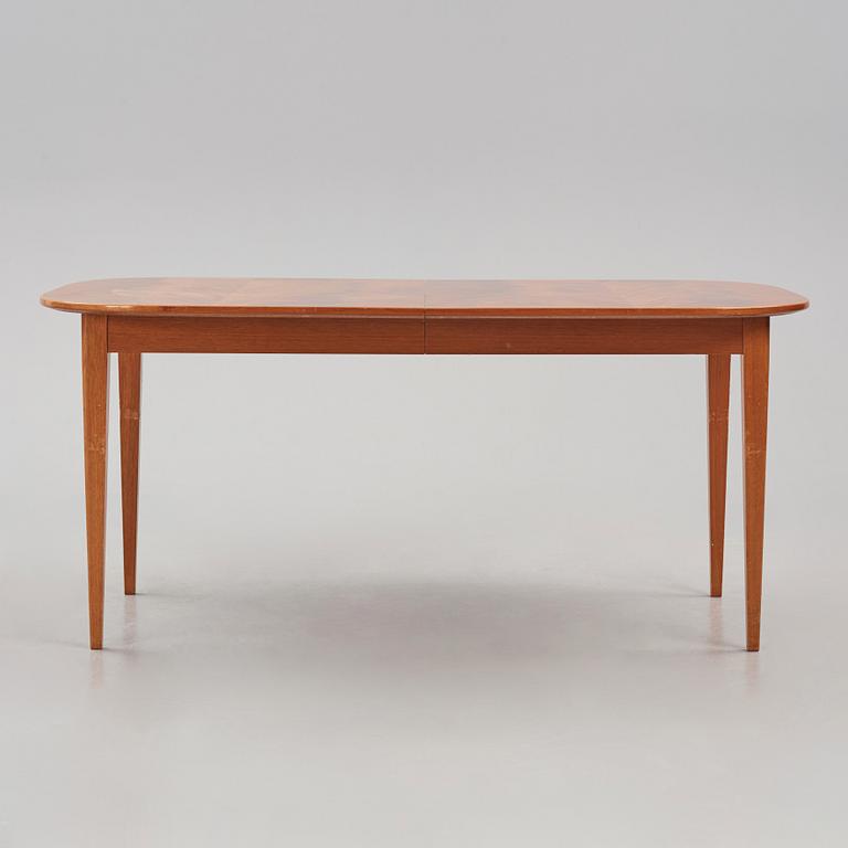 Josef Frank, a dining table model "947", Firma Svenskt Tenn, Sweden mid-20th century.