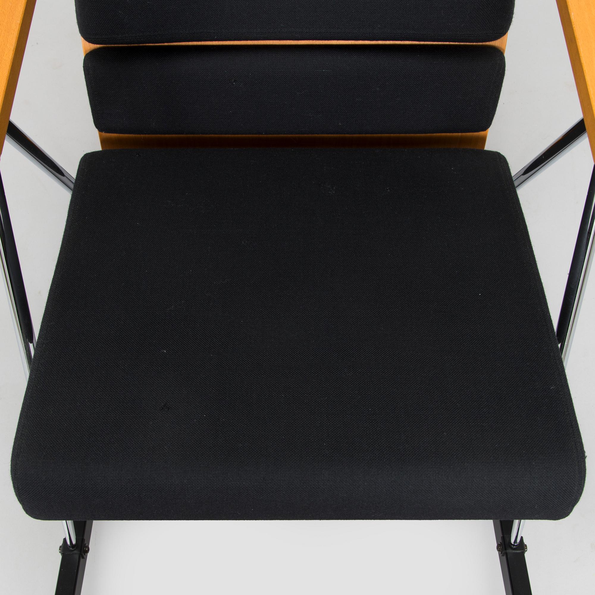 Yrjö Kukkapuro, A 'Funktus' rocking chair, Avarte.