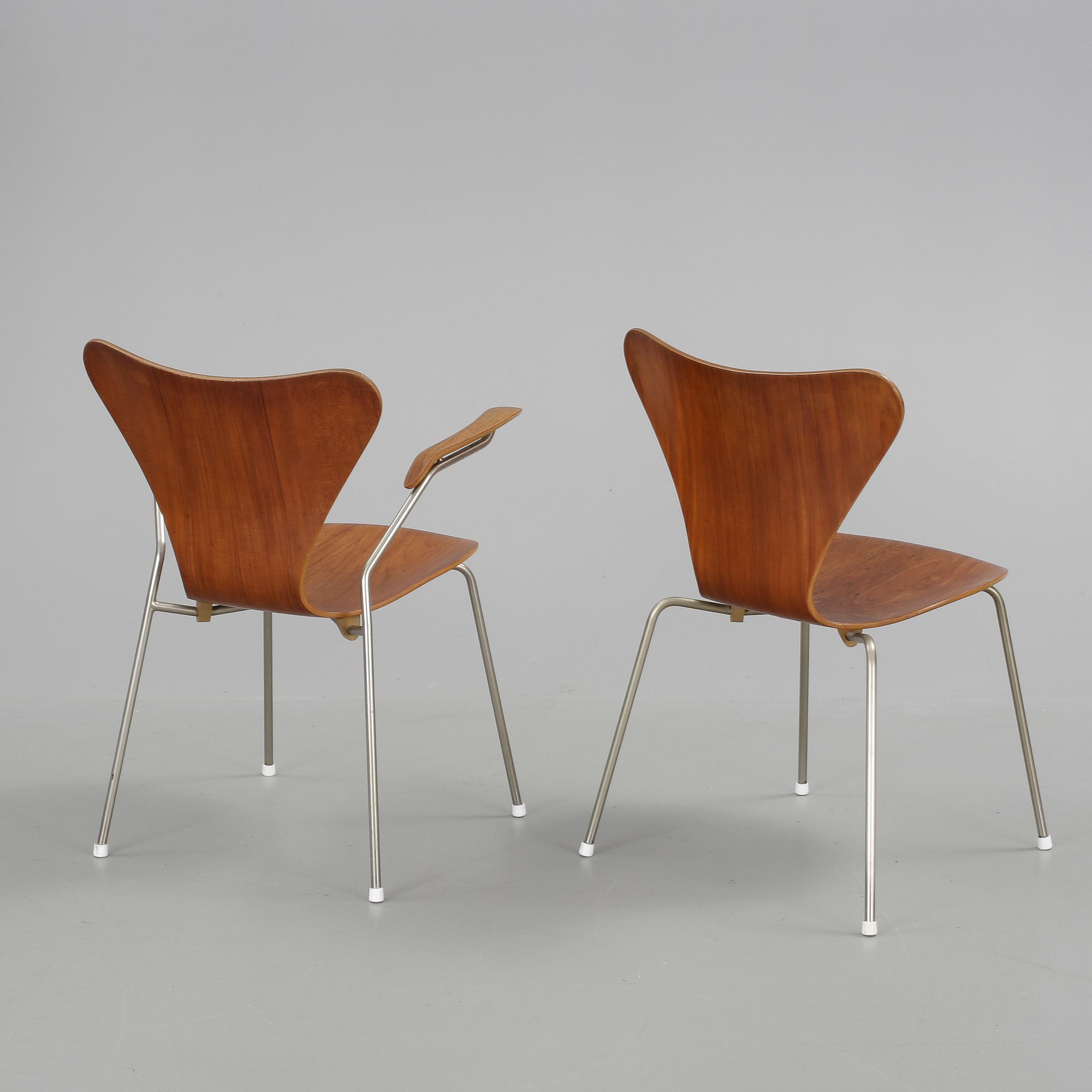 STOLAR, 2 st, Arne Jacobsen, Fritz Hansen, 1960-tal.