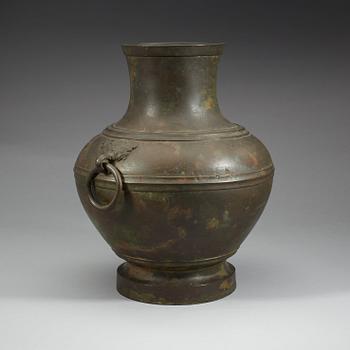 VAS, brons. Mingdynastin eller äldre.