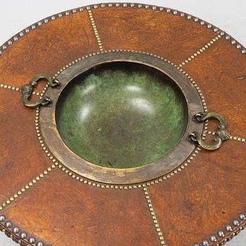A table, Lysberg & Hansen, Copenhagen, Denmark, first half of the 20th Century.