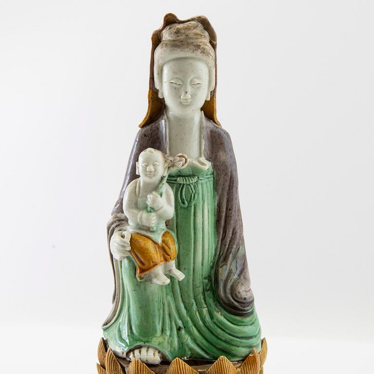 Guanyin glazed earthenware China Kangxi (1662-1722).