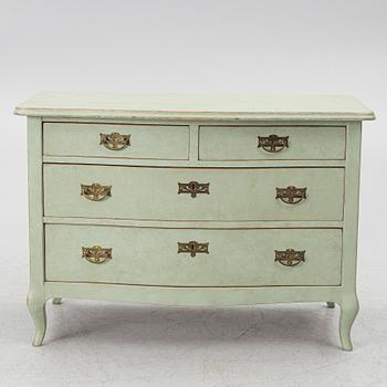 Chest of drawers, early 20th century.
