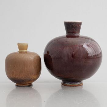 Berndt Friberg, a set of two stoneware vases, Gustavsbergs studio, 1974-77.