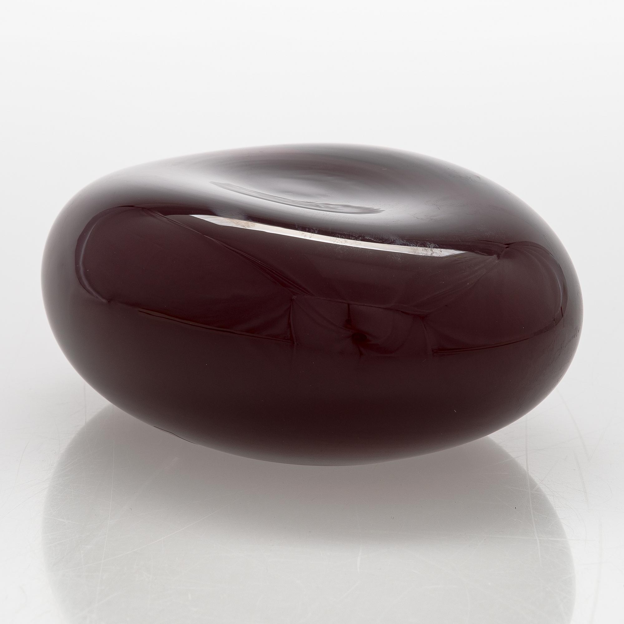 Harri Koskinen, veistos, lasia, signeerattu ja numeroitu, Harri Koskinen, Iittala 2009, 14/100.