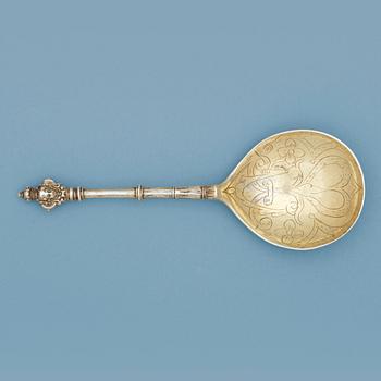 918. A Scandinavian 17th century silver-gilt spoon, unmarked.