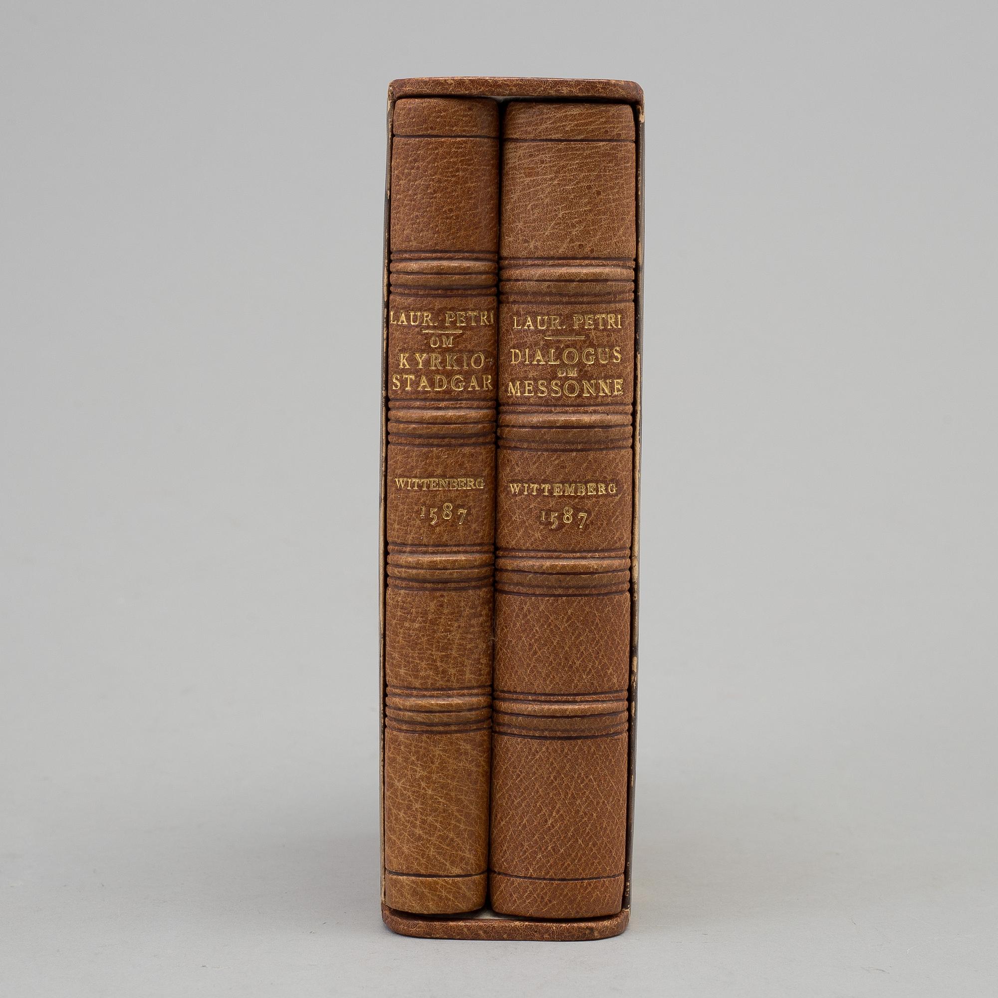 A BOOK, Laurentius Petri / Abraham Andreae Angermannus (utg.): Om kyrkiostadgar och ceremonier.