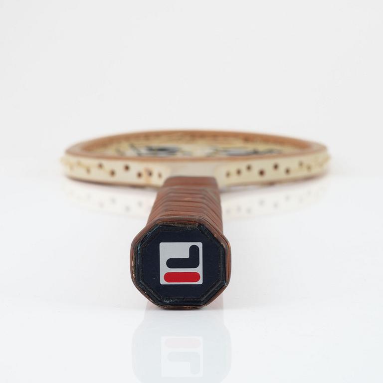 Tennis racket, Fila. Signed by Björn Borg. Specially customized FILA prototype racket in wood, 1977/78.