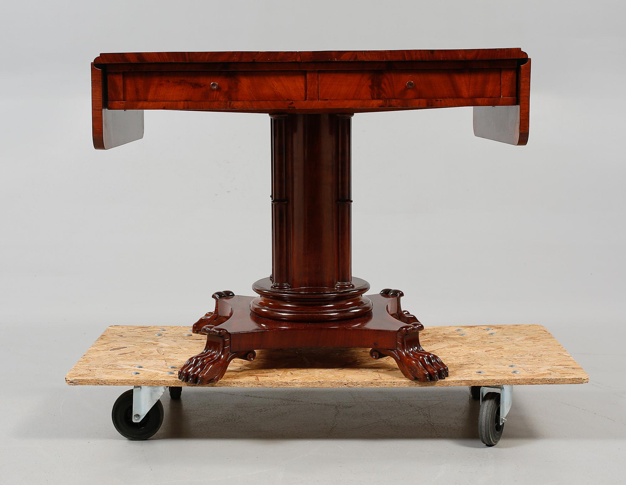 KLAFFBORD, Karl Johan, 1800-talets första hälft.