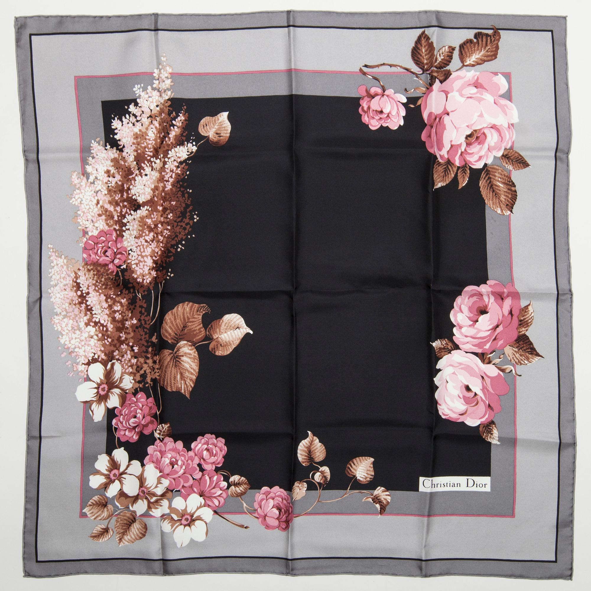 SCARF, Christian Dior.