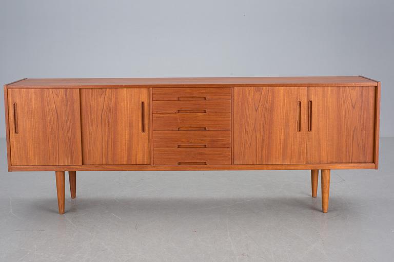 SIDEBOARD, "Gigant", Nils Jonsson, Troeds, 1950/60-tal.