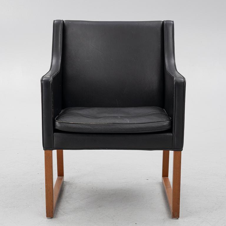 Børge Mogensen, a model 3246 armchair, Fredericia Stolefabrik, Denmark.