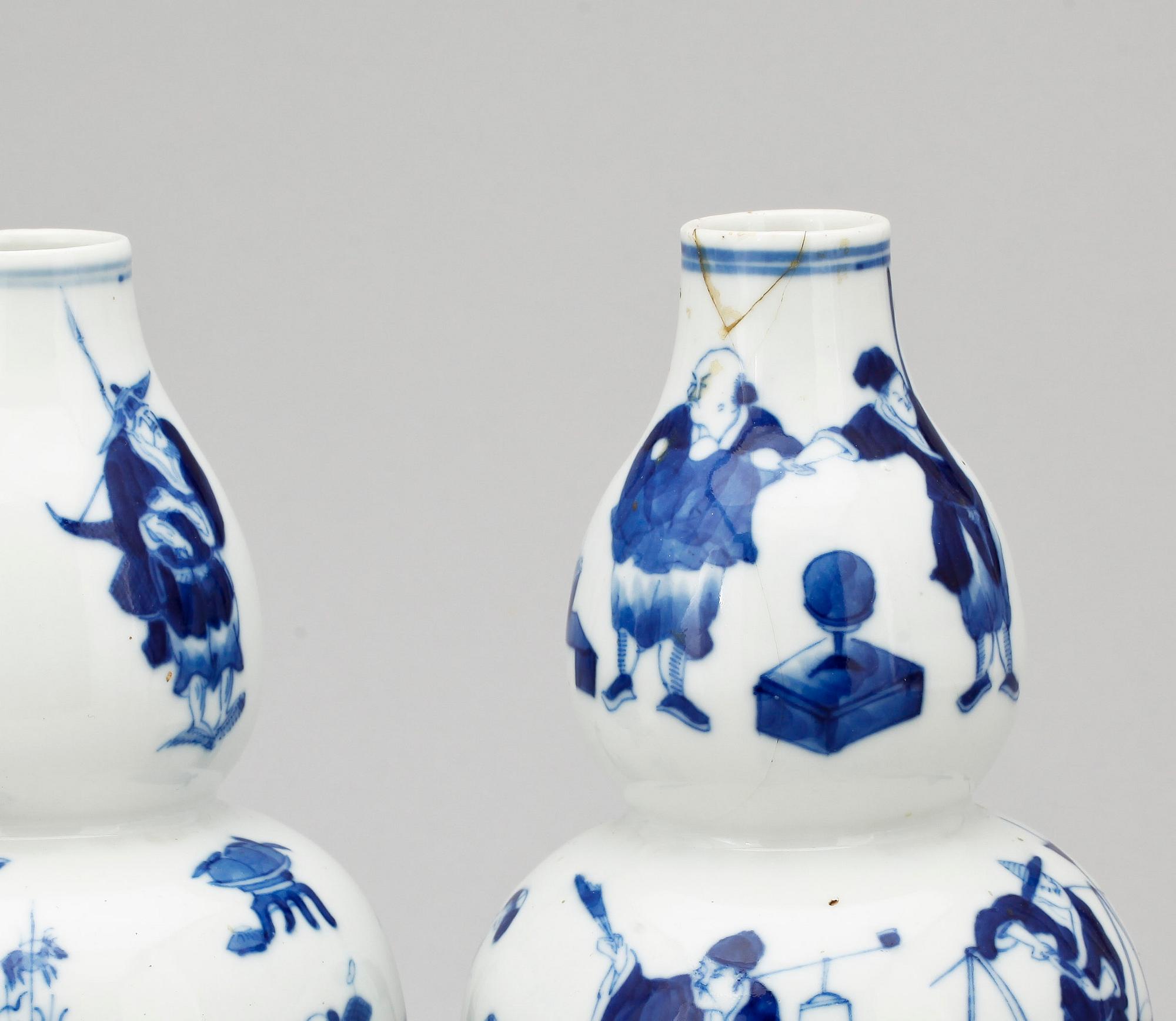 VASER, ett par, porslin, Kina, Qing dynastin, sent 1800-tal.