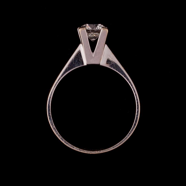 RING, 18K vitguld, diamant. Gulaylar. Vikt ca 3,0 g.