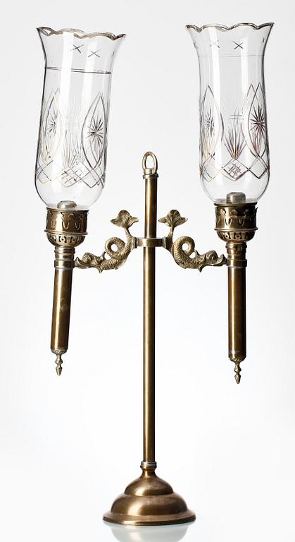 BORDSLYKTA, empirestil. Mässing och glas, 1900-talets första hälft.