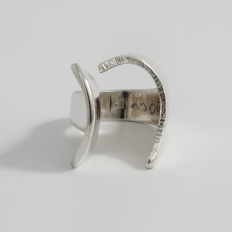 RAY URBAN, Stockholm 1971, a ring.