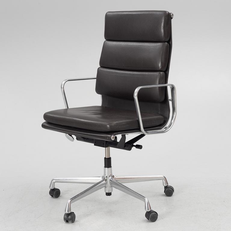 Charles & Ray Eames,.