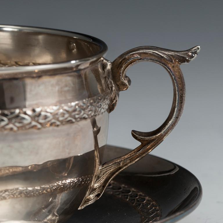 DEKORATIONSKOPP med FAT, sterling silver, Frankrike 1900-talets början. Vikt 177,6 g.