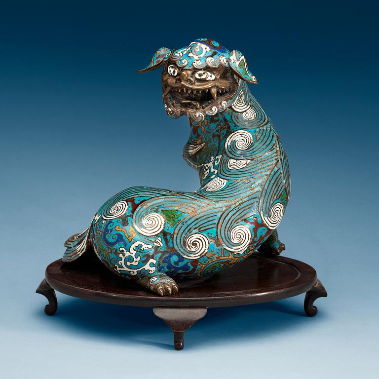 TEMPELHUND, cloisonné. Qing dynastin (1644-1912).