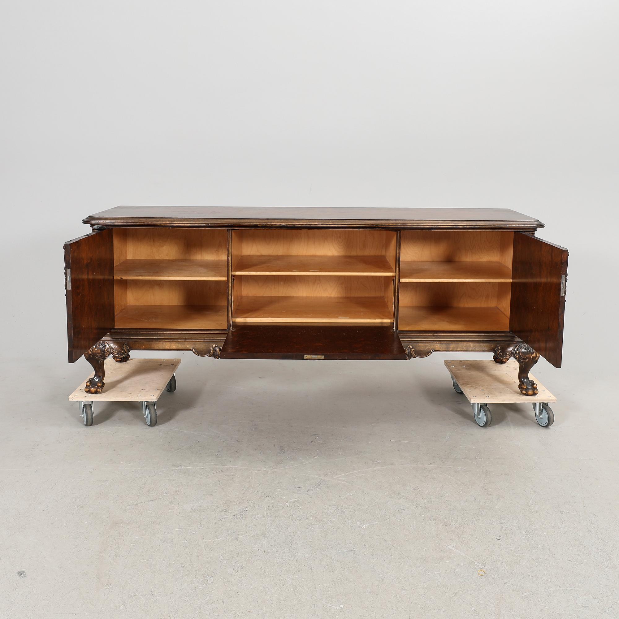 Sideboard 1920/30-tal.