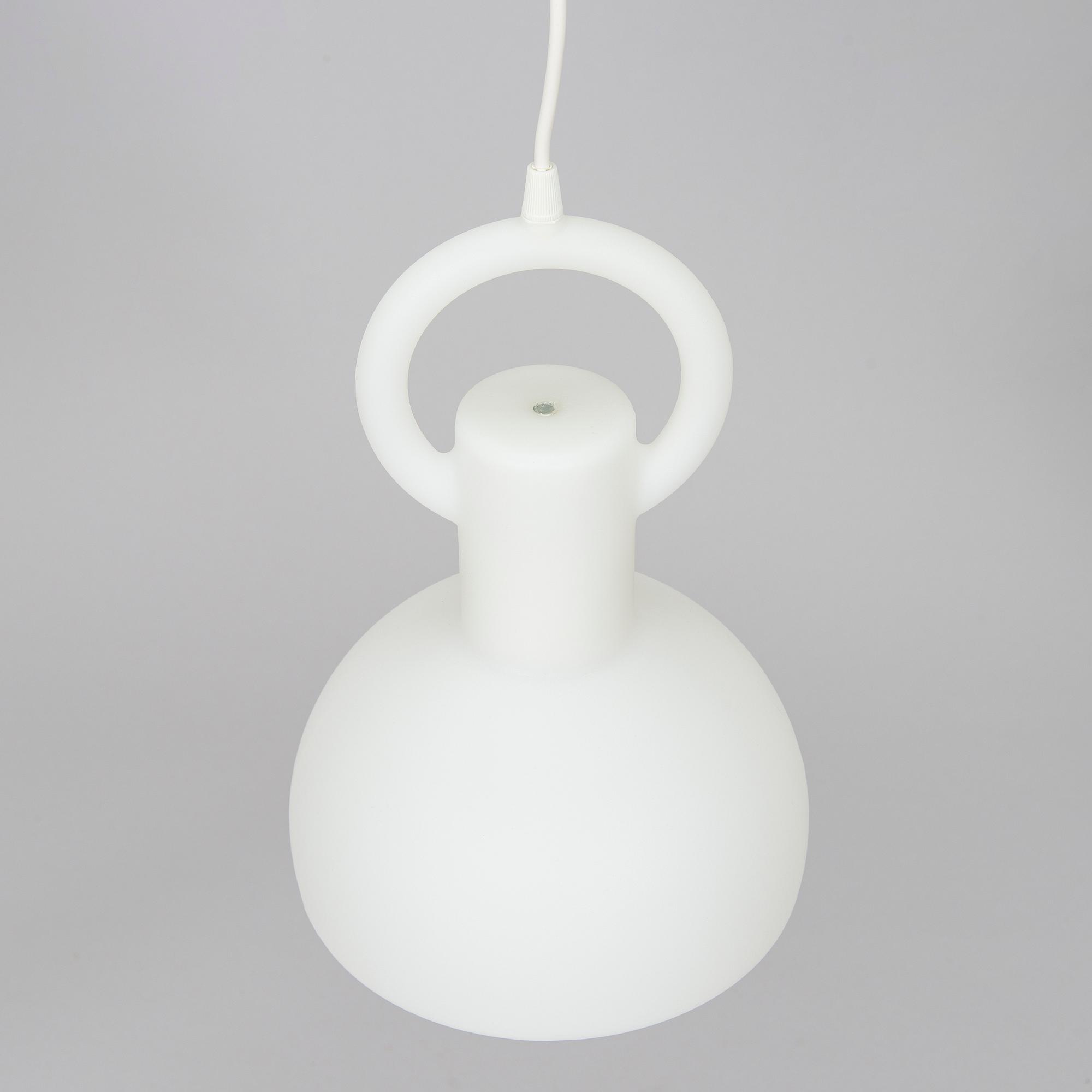 Eero Aarnio, kattovalaisin, "Ring", Melaja Oy 2009.