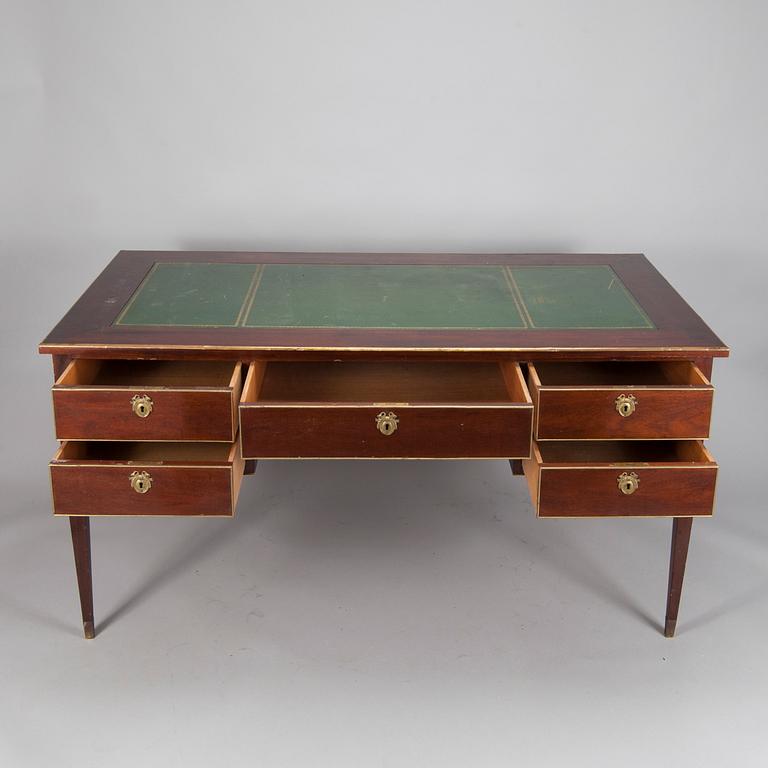 SKRIVBORD, sengustavianskstil, tidigt 1900-tal.