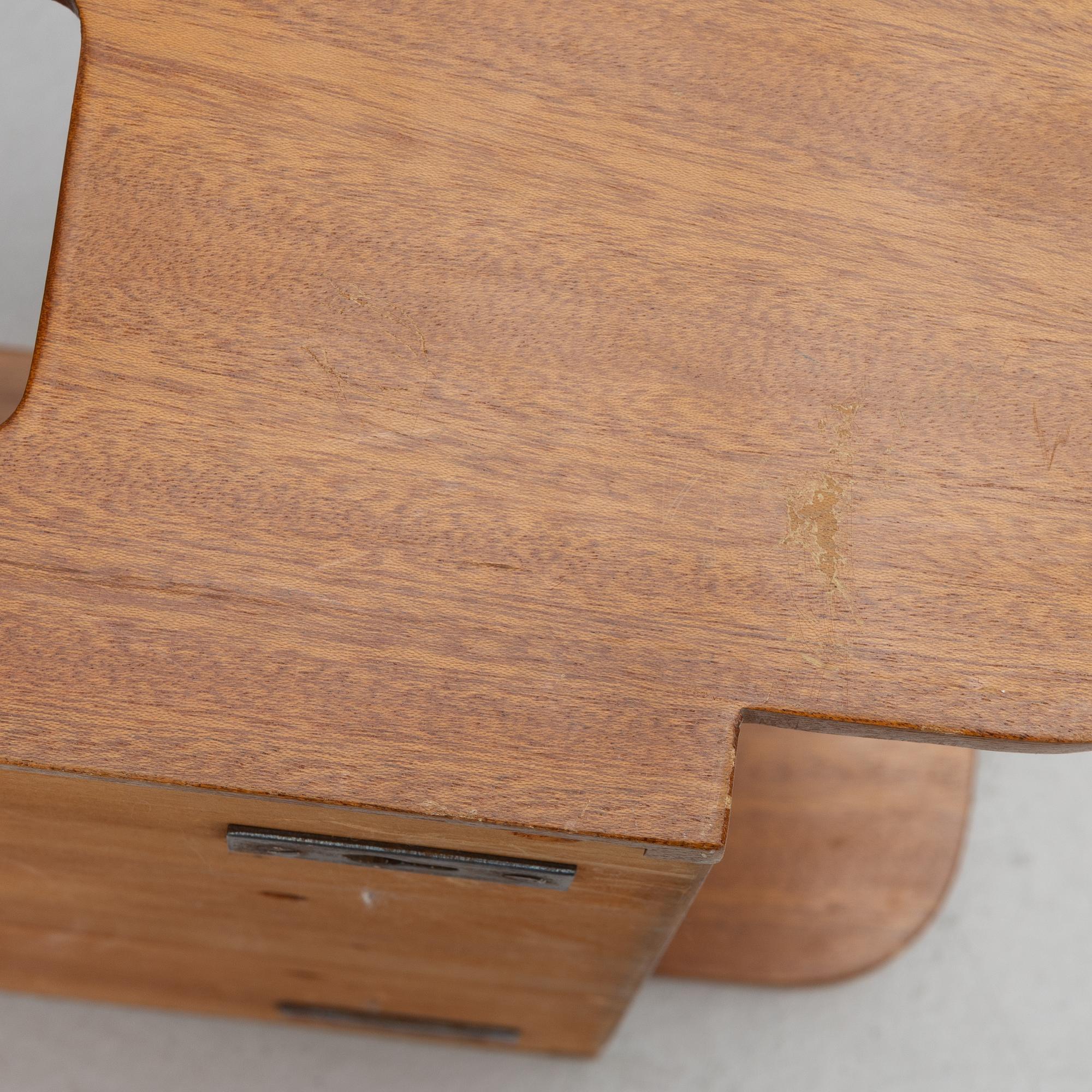 Josef Frank, Wall shelf, model B 2085, Svenskt Tenn.