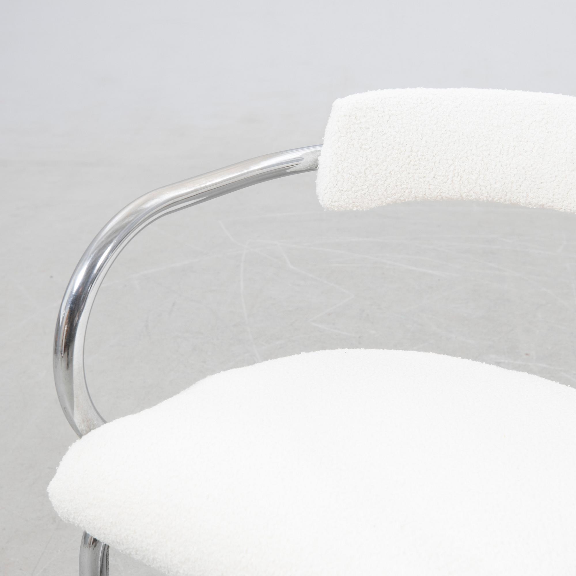 Karmstolar, ett par, 1900-talets andra hälft.