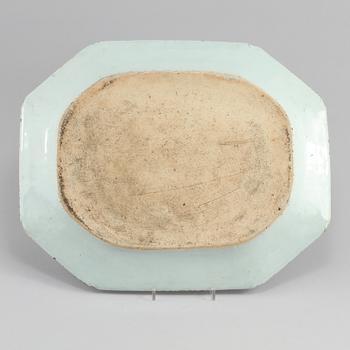 STEKFAT, porslin, Kina, 1700-tal.