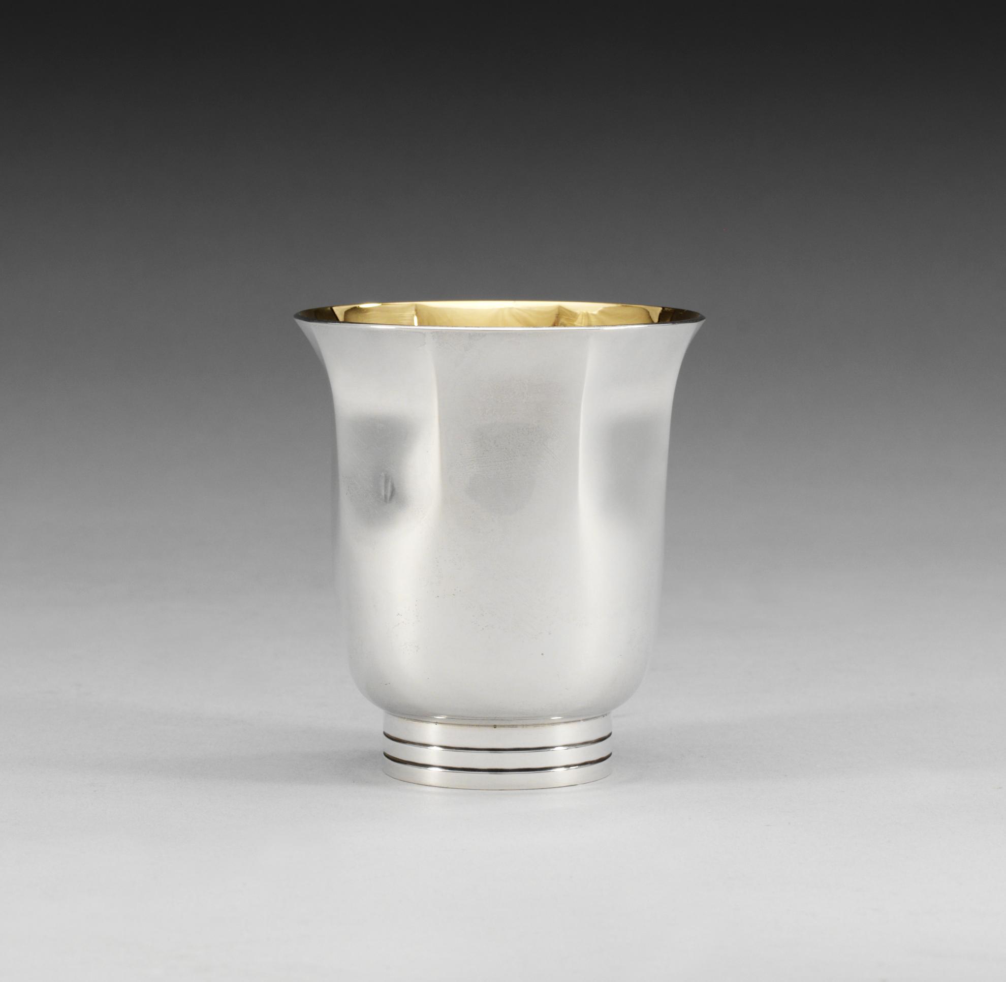 A Bulgari silver beaker, London 1990.