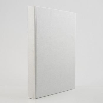 Yrjö Edelmann, Book. "Unwrapping Yrjö Edelmann". The deluxe edition in 200 copies with a colour lithograph.