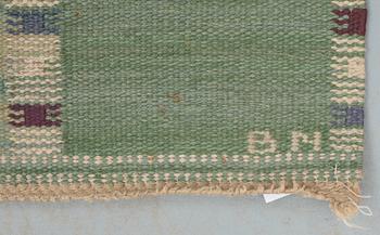 RUG. "Falurutan, grön Folksam". Flat weave (rölakan). 227,5 x 146 cm. Signed AB MMF BN.