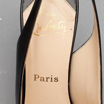 SKOR, ett par, Christian Louboutin.