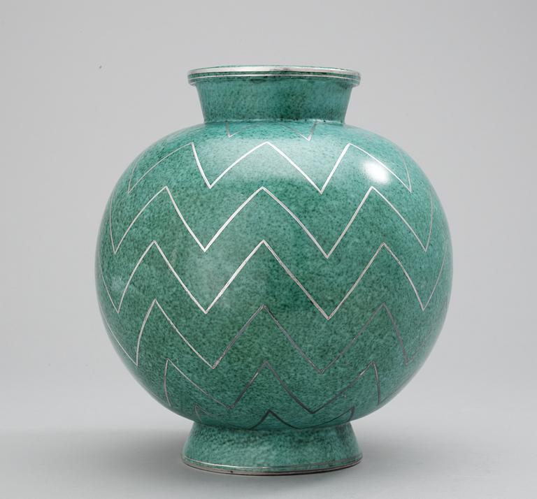 A Wilhelm Kåge 'Argenta' stoneware vase, Gustavsberg.