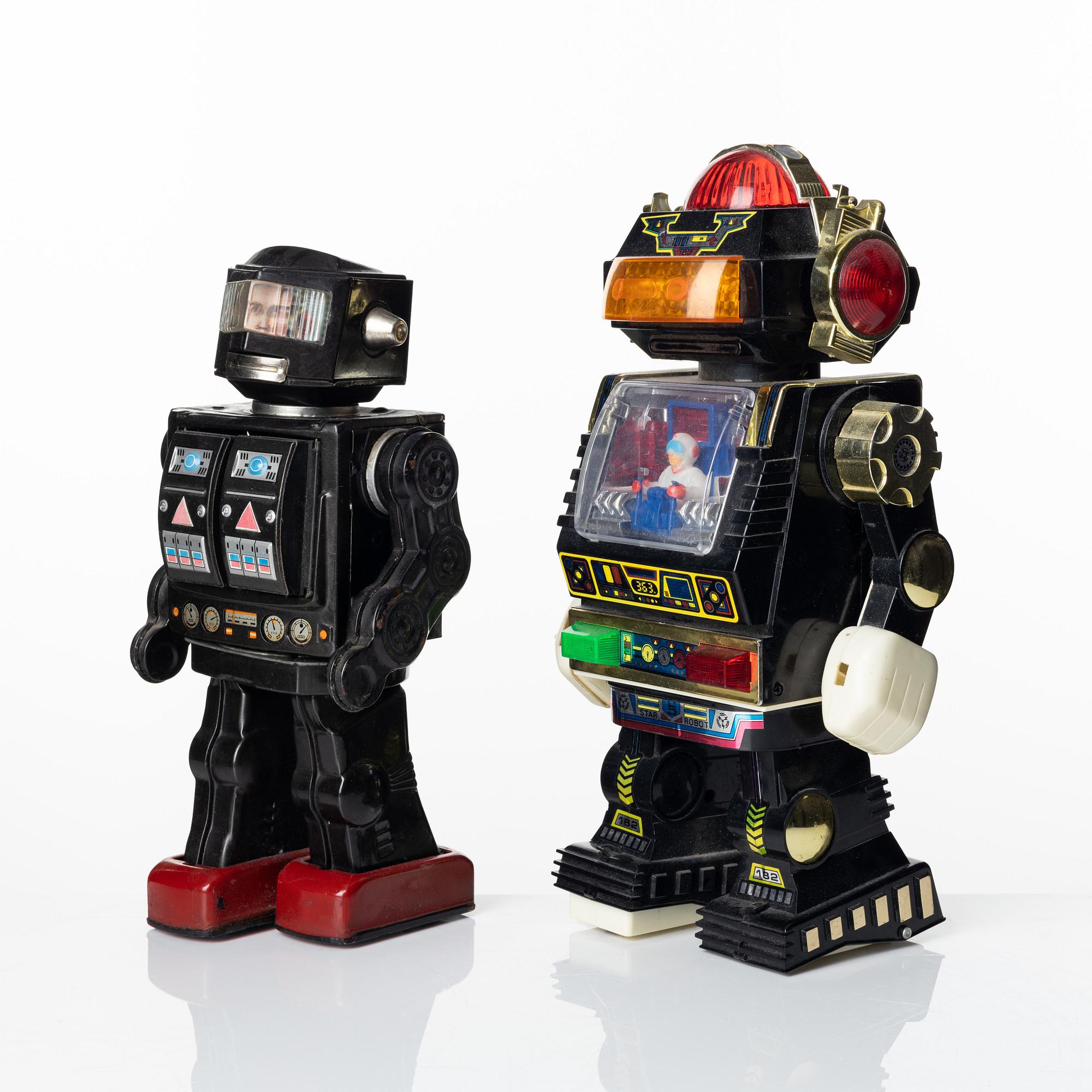 人気メーカー・ブランド Taiwan 1985, Sonai robots; toy Two and Astronaut Super スポーツトイ・アクショントイ
