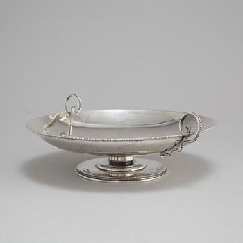 CG HALLBERG, a silver dish from Stockholm, 1933.