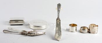 PARTI SILVER, 8 delar, bla CG Hallberg, Sverige resp England 1900-tal. Totalvikt exklusive glasinsats ca gram 650.