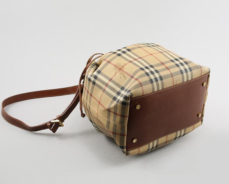 VÄSKA, Burberry.