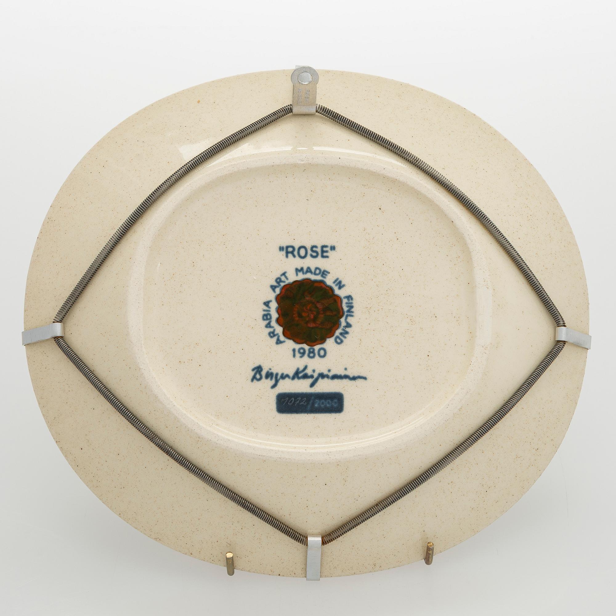 Birger Kaipiainen, a decorative ceramic 'Rose' plate, marked Arabia 1980 Made in Finland, and numbered 1072/2000,