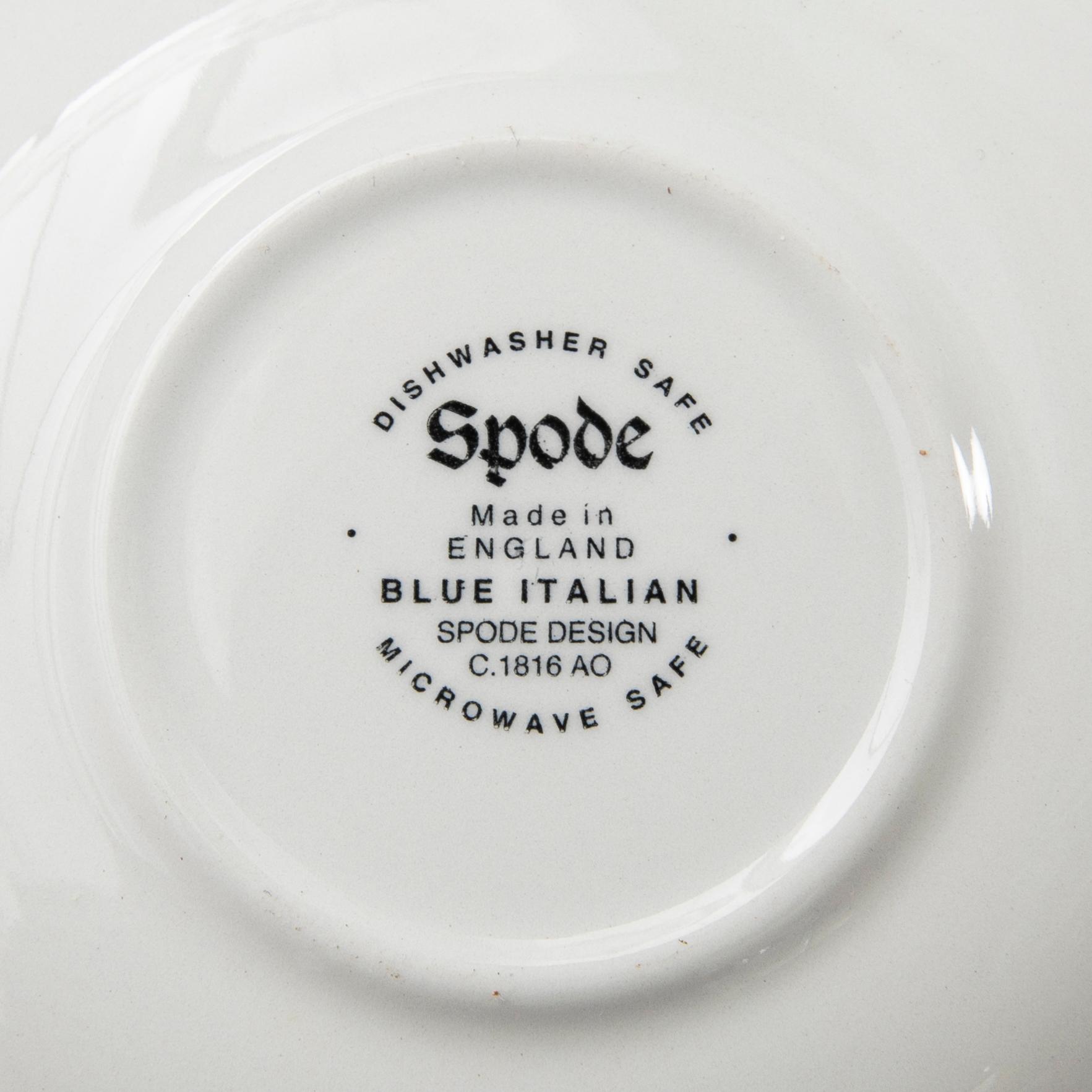 Food and coffee service, 40 pieces, Spode Italian, England.